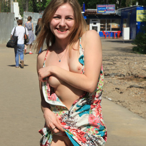 cute_coed_flashes_her_tits_on_the_street-13